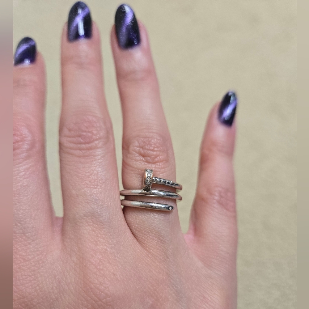 Juste un clou ring